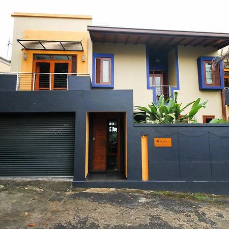 Oyo 437 Amali Residence Nugegoda Eksteriør billede