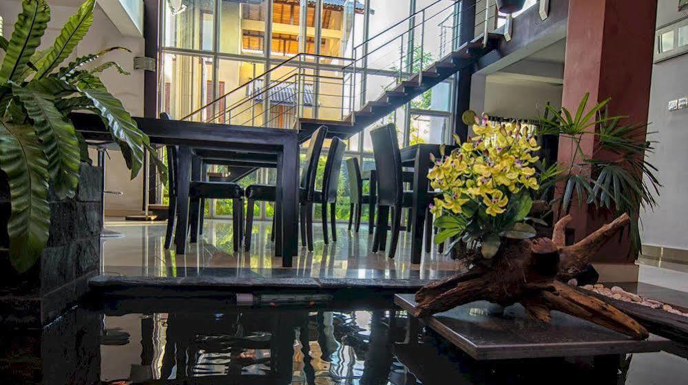 Oyo 437 Amali Residence Nugegoda Eksteriør billede